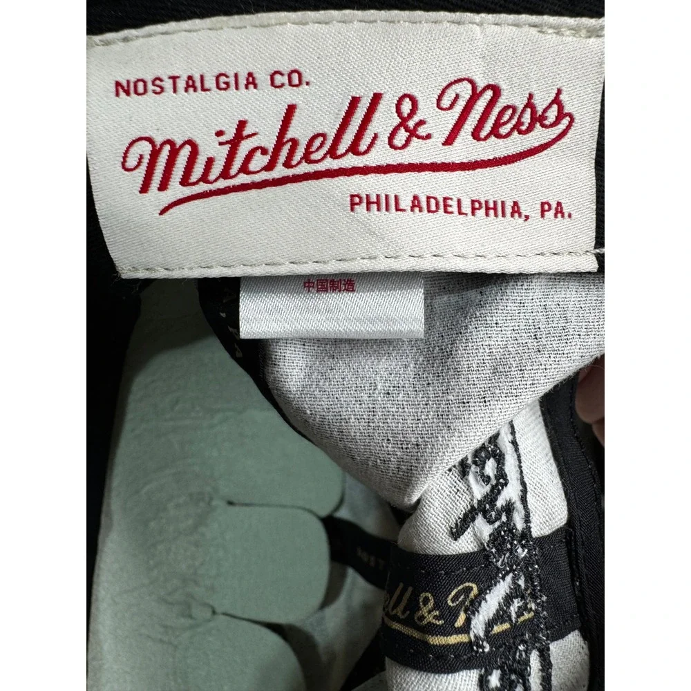Mitchell & Ness Pittsburgh Penguins NHL Mens OSFA Camo Hat Strapback Hockey  Cap